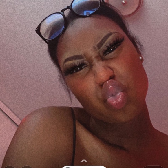 Meet your Posher, Coryne - Picture 1 of 1